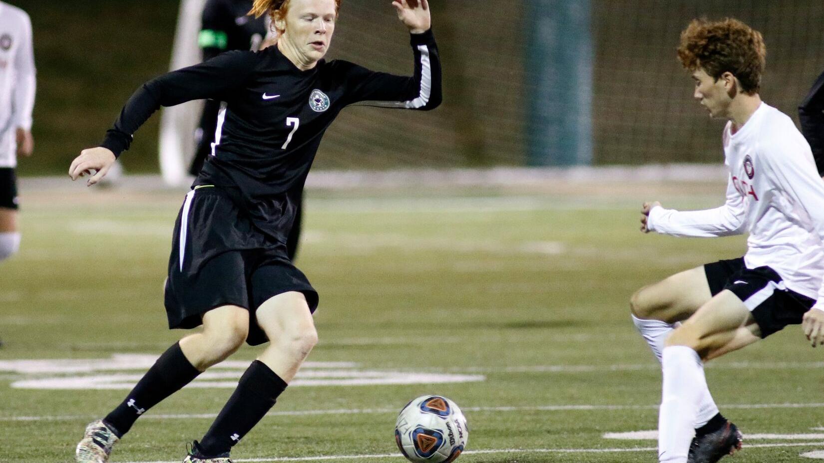 Boys soccer notebook: Fort Zumwalt North staying focused in resurgent season